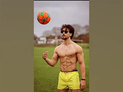 Tiger Shroff Flaunts His Shirtless Body In Latest Video Nepalnews