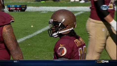 Photos Redskins Are Wearing A Leather Helmet As Part Of Throwback