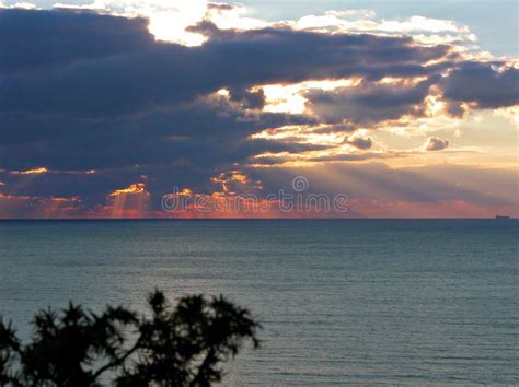 Sonnenuntergang Auf Dem Meer Bild Bild 866033
