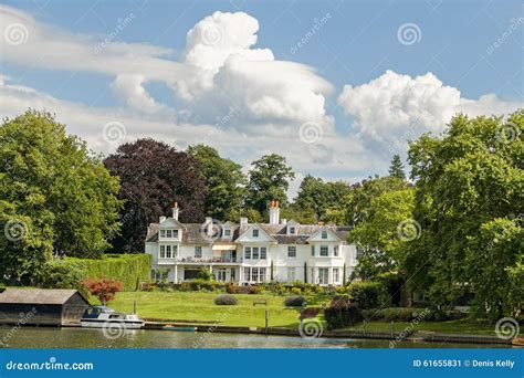 Luxury House On The River Thames England Stock Image Image Of