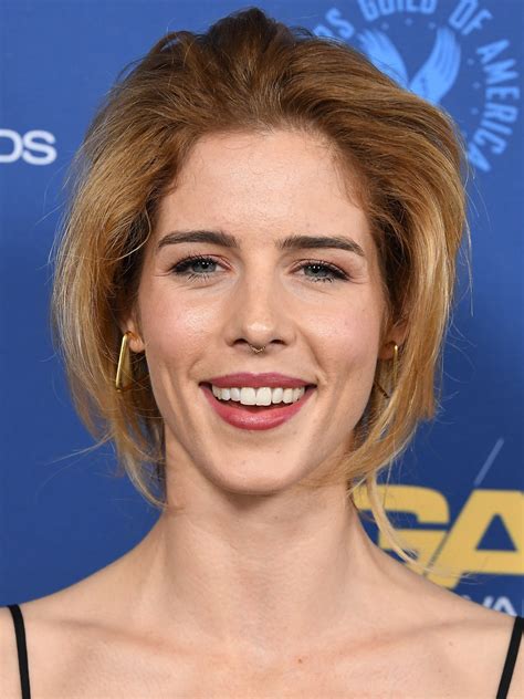 She attended film school after graduating high school, and also attended alida vocal studio. Emily Bett Rickards - Beyazperde.com