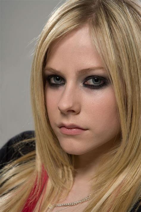 3:45 1 кбит/с 3.5 мб. Avril Lavigne-4 | Avril Lavigne Avril Ramona Lavigne (born ...