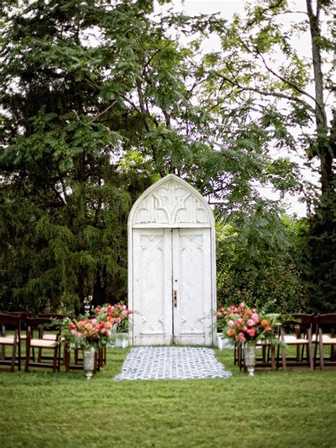 How to build a wooden arch. Wedding Altar and Aisle Decor | DIY