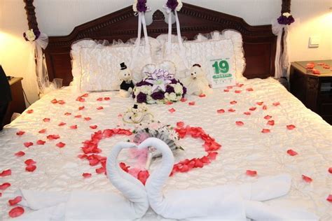 Kami menjual Dekorasi Kamar Pengantin Bunga Artificial ...