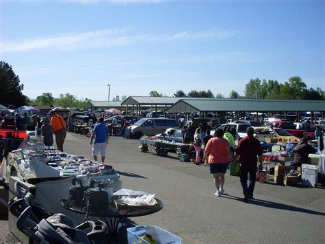 Home Page - 161 Flea Market