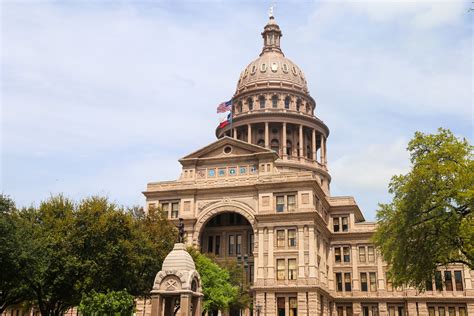 The Texas Legislature is as White and Male as Ever