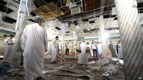 Saudi Arabia Suicide Bomber Strikes Shia Mosque Bbc News