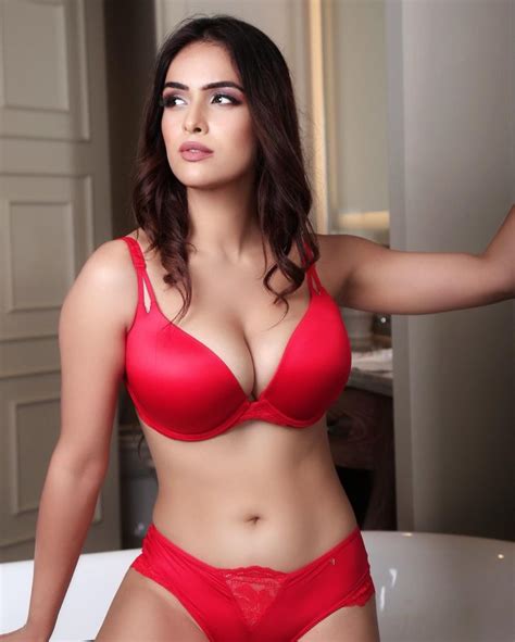 Top 29 Hot Indian Models You Should Follow On Instagram In 2024