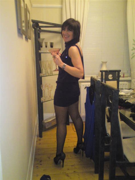 poppy49 52 from newcastle upon tyne is a local milf looking for a sex date