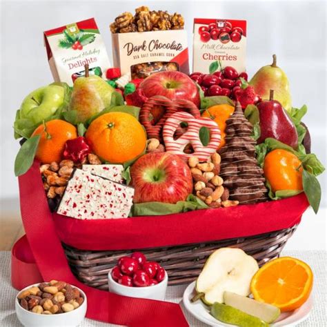 Learn About How To Make Your Own DIY Fruit Gift Basket