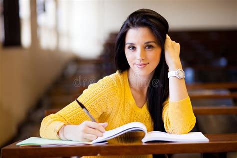 Female College Student Stock Image Image Of Beauty Female 25909315