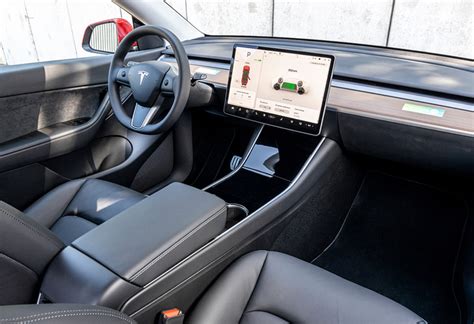 Images Tesla Model Y 2020 Moniteur Automobile