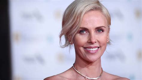 Born 7 august 1975) is a south african and american actress and producer. Charlize Theron Net Worth, Awards and Earnings in 2021 ...