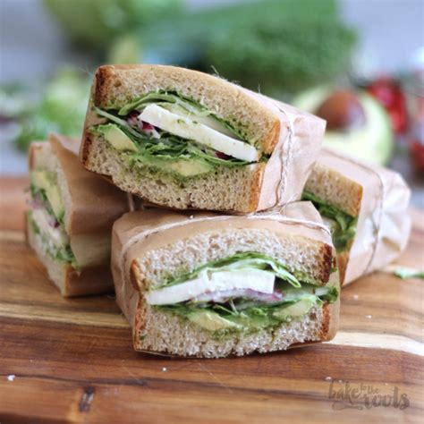 Green Sandwiches Bake To The Roots