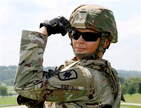 Soldier Is 1st Woman To Command Mong Infantry Rifle Unit National Guard News Features The