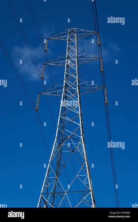 Uk Power Lines Hi Res Stock Photography And Images Alamy