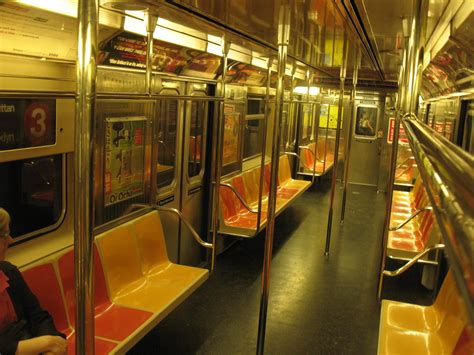 Nyc Subway Interior New York Subway Subway Train Nyc Subway