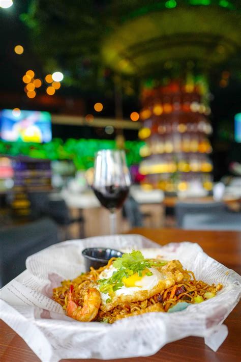 Things to do hotels where to stay. Eat Drink KL