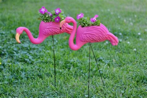 Diy Yard Flamingo Planter Flower Holder Try This Easy Diy For Under