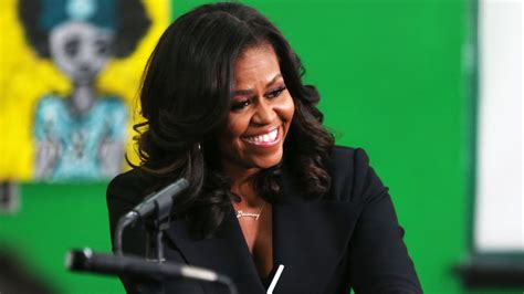 The Significance Of Michelle Obama Wearing Her Natural Hair On The