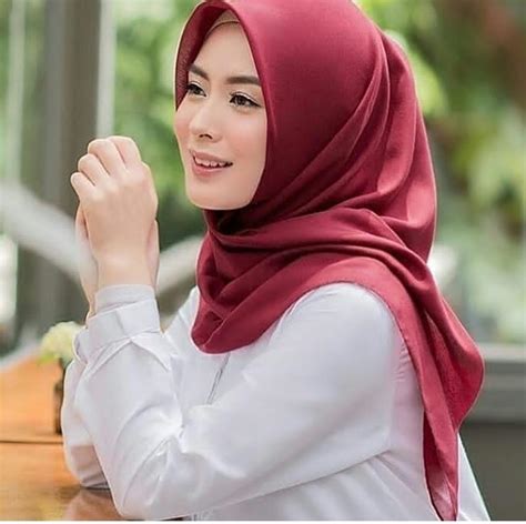 Model Hijab Segi Empat Terbaru 2019 Seputar Model