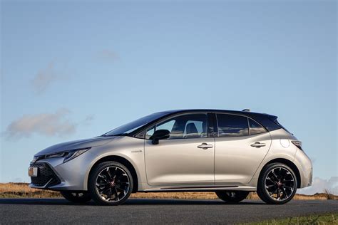 Toyota Corolla 20 Hybrid Gr Sport 2020 Reviews Complete Car