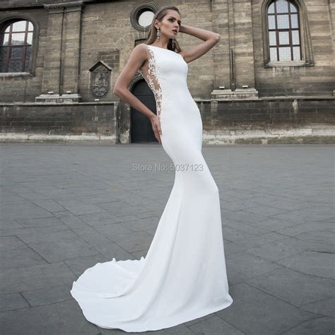 Simple Satin Mermaid Wedding Dresses Sleeveless Scoop Lace Appliques Bridal Wedding Gown Court