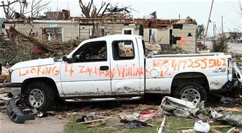 Search For Tornados Missing In Joplin Mo Finds Few Amid Debris
