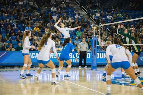Womens Volleyball Sweeps Usc Finishes Regular Season With 4 Game Win