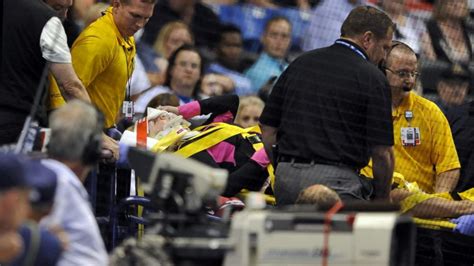 Video Fan Hit By Foul Ball At Tampa Bay Rays Game Abc News