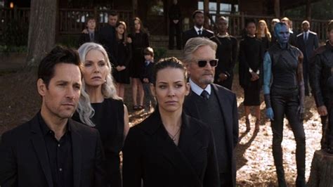 Paul Rudd Reveals Why The Ant Man Crew Were The Coolest Bunch At The Avengers Endgame Funeral Shoot