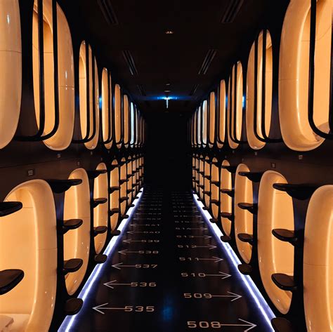 Looking for a pleasant stay after a tiring day? Capsule hotel in Japan looks like it's from a sci-fi movie : pics