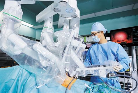 접근 힘든 부위도 쉽게 로봇 수술이 미래 의료 선도한다 당신의 건강가이드 헬스조선