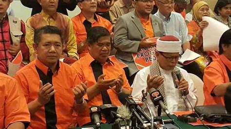 Pengerusi parti amanah negara mohamad sabu berkata, ia akan bergantung kepada konsensus yang dicapai antara amanah dan rakan lain dalam ga. Penasihat parti AMANAH dimana dalam isu sentuh wanita ...