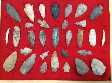 Lot Indian Arrowhead Collection