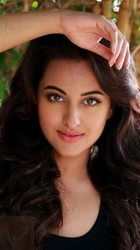 Pin By Paul Moncada On Beautiful Women Most Beautiful Indian Actress