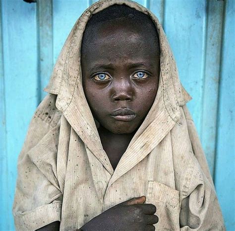 Pin By Ey Rz Mrrz On Fotografia African Children People With Blue