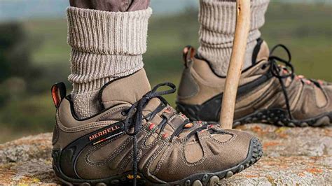 The 10 Best Hiking Shoes For Summer In 2021 An Ultimate Guide