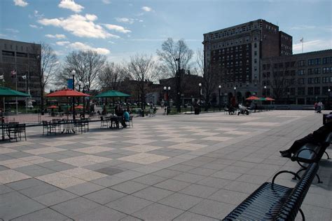 Boston Globe Worcesters Downtown Revitalization Stuck In Neutral