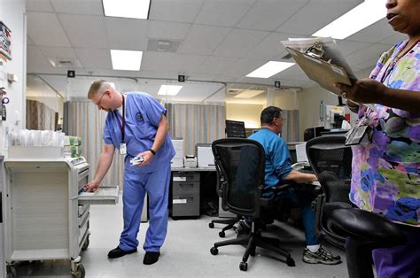 Hampton Va Opens Doors To Medics Corpsmen Daily Press