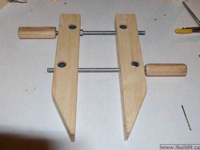There is an improved long bar clamp with plans available. How To Make Homemade Hand Screw Clamps | Wood screws ...