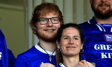Show me how you want it to be tell me, baby, 'cause i need to know now, oh, because. Ed Sheeran Daughter / Ed Sheeran Announces Birth Of ...