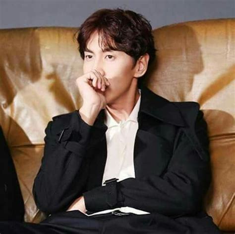 His other notable works include here he comes, it's okay, it's love, puck!, the sound of your heart, live, confession, and collective invention. All About Lee Kwang Soo: Family, Net Worth, Girlfriend ...