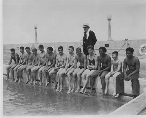 American Swimming Team At The Waikiki Natatorium War Memor Flickr