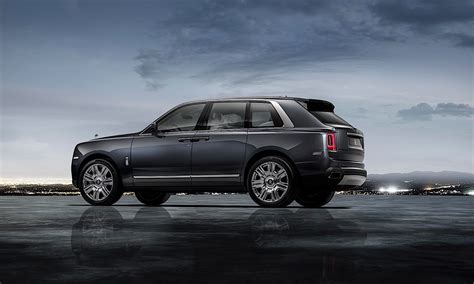 Rolls Royce Cullinan First National Geographic Clips Emerge Autoevolution