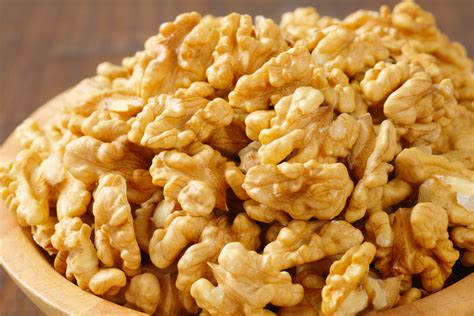 Lack of vitamin b6 has been attributed to hair thinning and loss, as this important b vitamin is responsible for helping the body absorb the nutrients from food. Hair Loss Can Be Fought With These 7 Foods | HuffPost