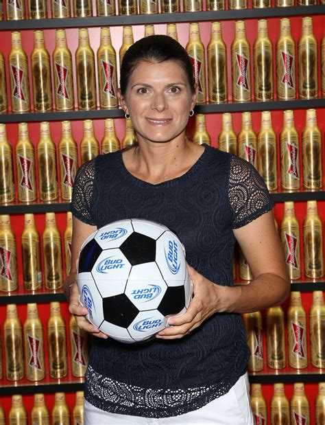 Is Mia Hamm At The 2016 Olympics Opening Ceremony She Would Certainly