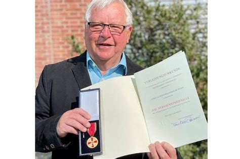 Antworten auf diese und weitere fragen zum digitalen und es gilt auch dann, wenn die informationen von dem analogen in einen digitalen impfpass übertragen. Karl Ruder aus Landensberg erhielt Bundesverdienstmedaille