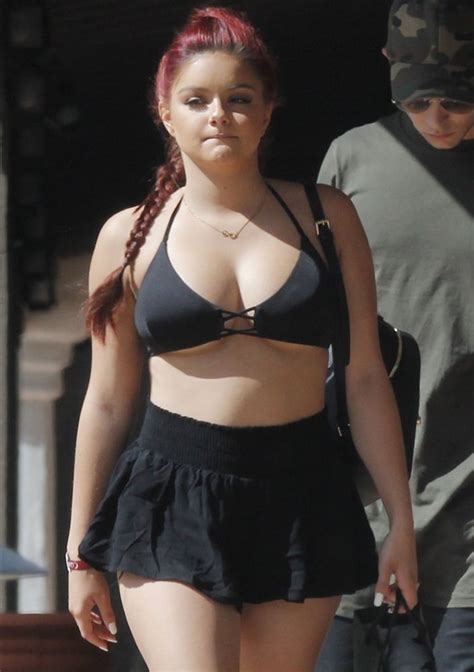 Naked Ariel Winter Abandons Hope And Has Sex With A Black Guy Jihad Celeb