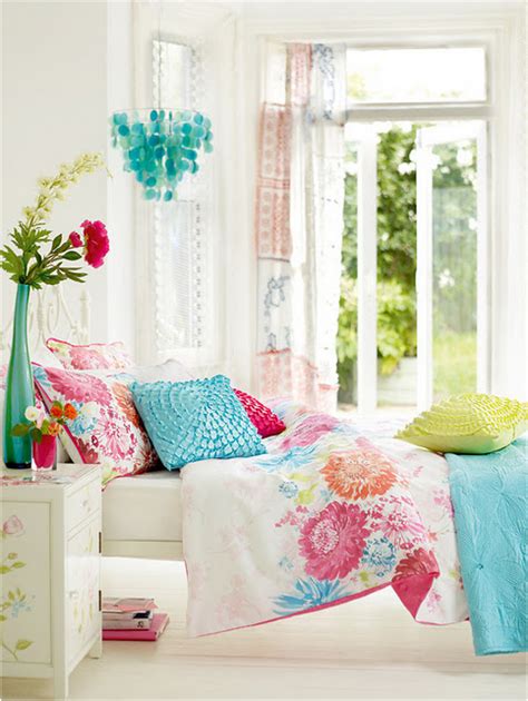 But, with all the time teens spend in their rooms, they also need to be personalized. Vintage Style Teen Girls Bedroom Ideas ~ Room Design Ideas
